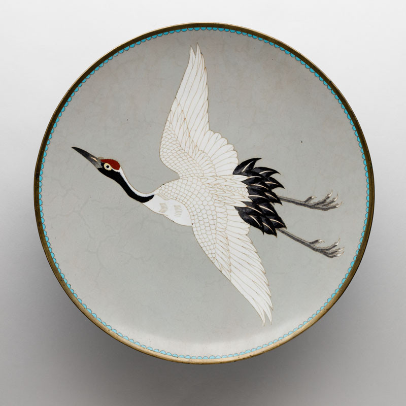 Anonymous artist (style of Hayashi Kōdenji II) - Decorative plate adorned with a flying crane