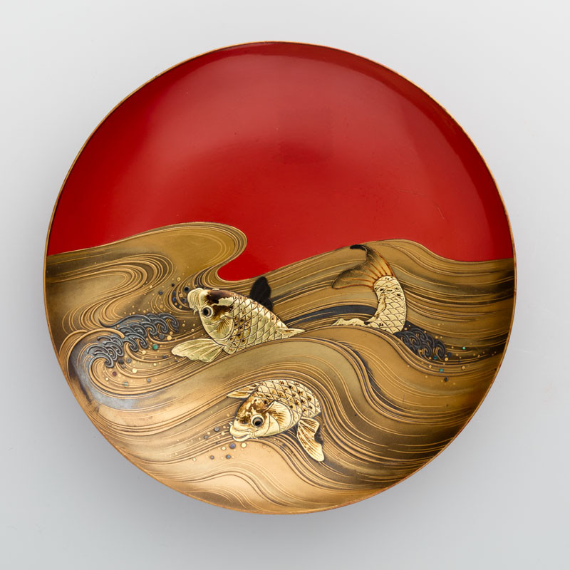 Jitokusai Gyokuzan - Shallow bowl decorated with carps in waves