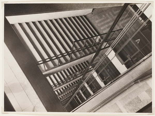 Josef Sudek - Výtahová šachta Veletržního paláce v Praze 