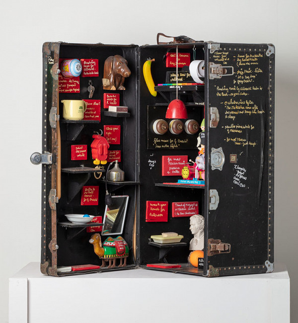 Ben Vautier - Magická skříňka 