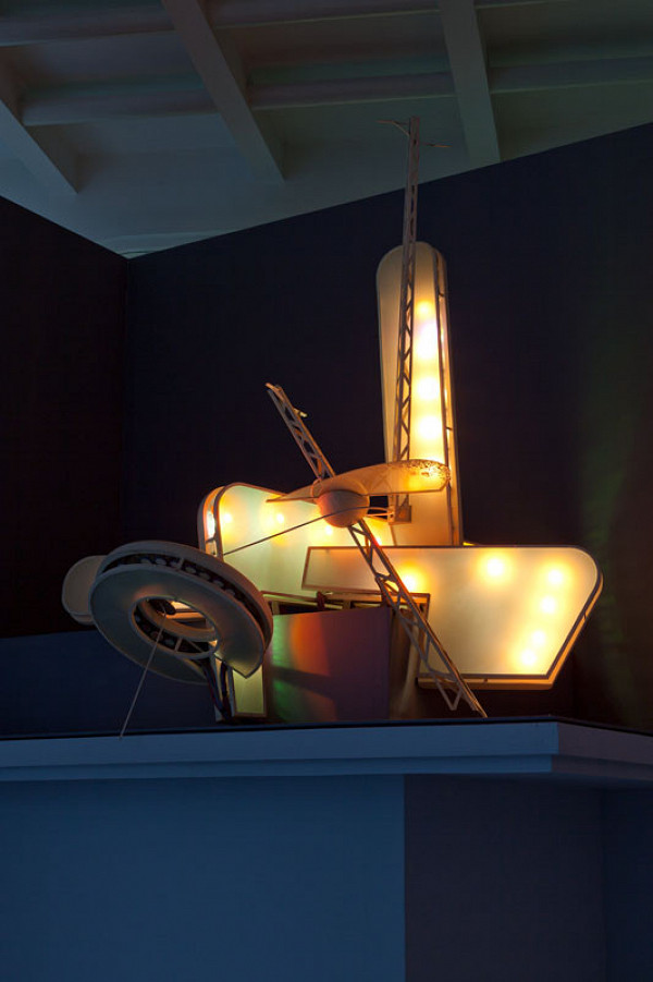 Zdeněk Pešánek - Light-kinetic Sculpture for the Edison Transformer Station in Prague 