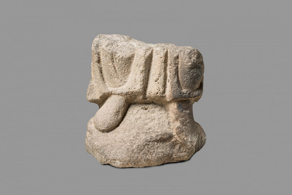 Anonymous (Syria) - Sculpture (probably Niké), fragment 