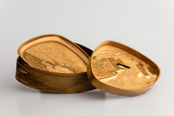 Anonymous artist - Conch-shaped incense container with inserted tray 