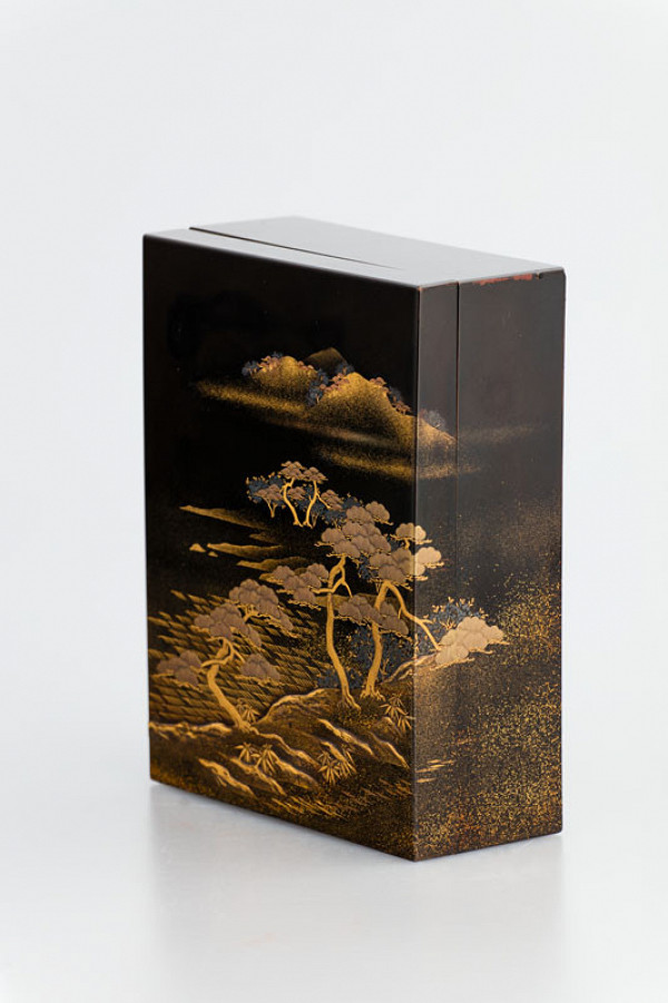 Anonymous artist - Box for accoutrements decorated with landscape motif 