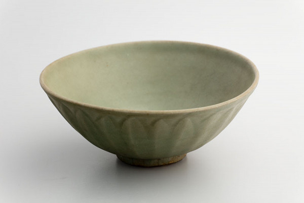 unknown - Bowl shaped as lotus blossom 