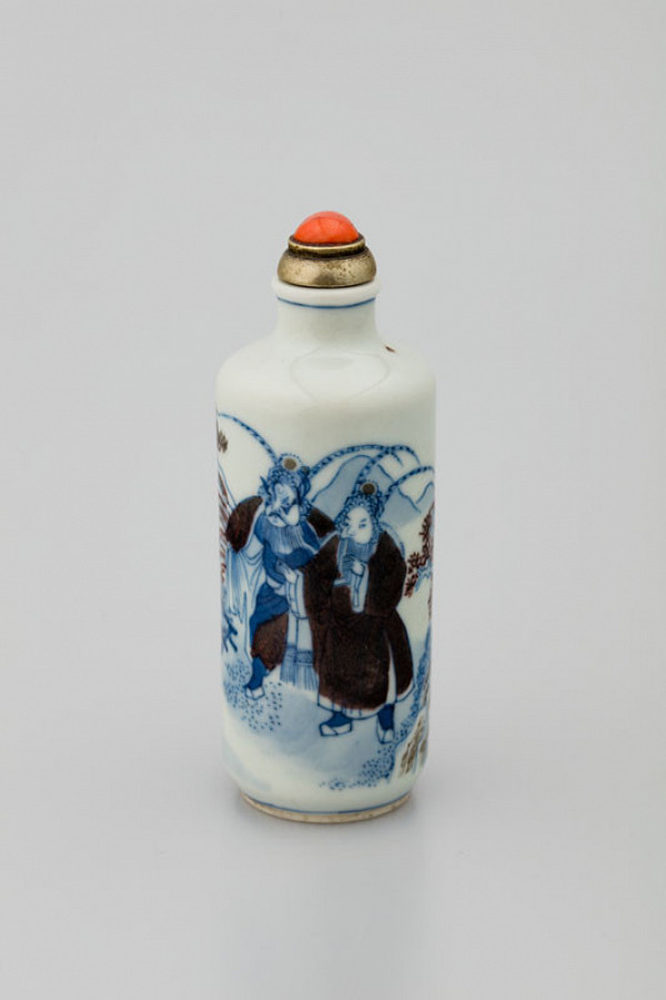 unknown - Snuff bottle with theatre scene 