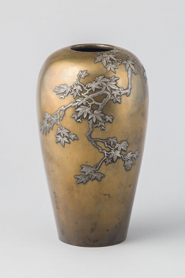 Anonymous artist - Ikebana vase with momiji autumn maple leaves motif 