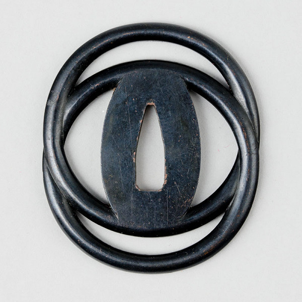 Anonymous artist - Tsuba (sword guard) decorated with intersecting circles 
