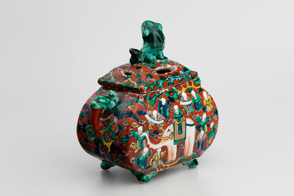 Anonymous artist - Incense burner decorated with figures of Immortals and banana trees 