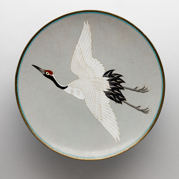 Anonymous artist (style of Hayashi Kōdenji II) - Decorative plate adorned with a flying crane 